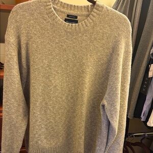 Abercrombie & Fitch Men's Gray Crewneck Sweater